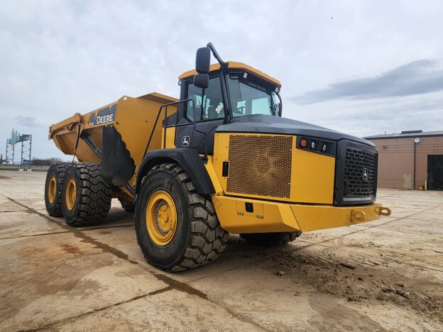 John Deere 370E Articulated Off Road Dump Truck